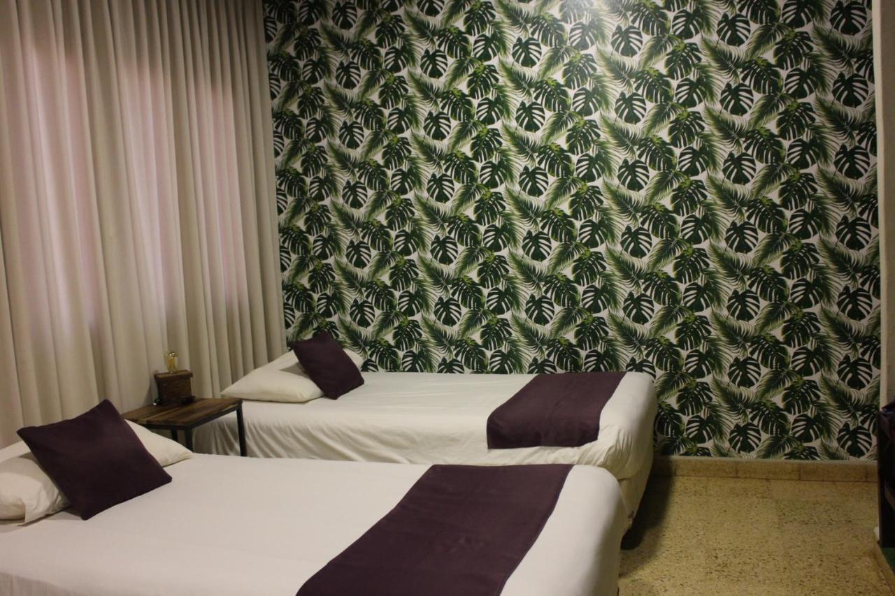 City Hotel Posadas Exterior photo